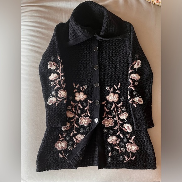 Saint Tropez West Sweaters - Y2K cowl neck button up floral grannycore cardigan